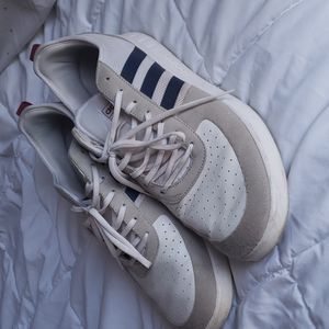 Adidas court